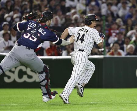 　４回、小園の投ゴロで三走吉田が三本間で挟まれタッチアウト