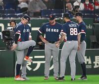 試合前にリフティングするチェコナイン（撮影・堀内翔）