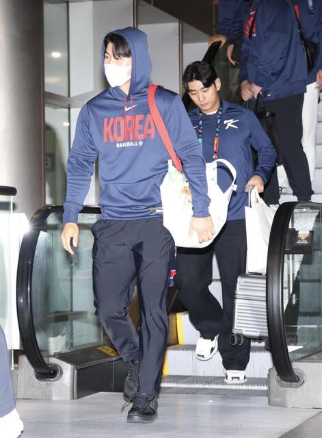 韓国代表がチャーター機マイアミ入り