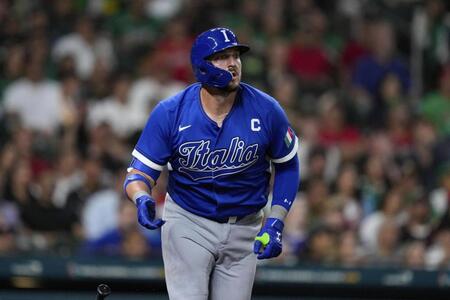 　メキシコ戦の６回、ソロ本塁打を放つパスクアンティノ＝ヒューストン（ＡＰ＝共同）