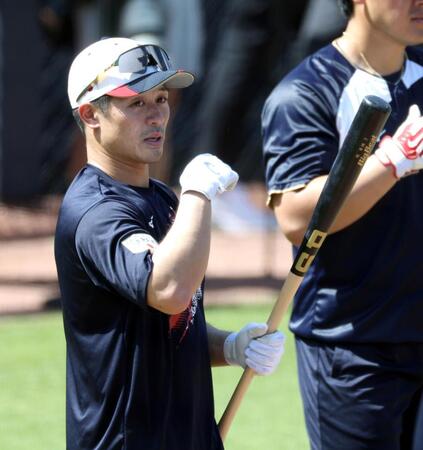 牧バットで打撃練習を行った坂本誠志郎（撮影・伊藤笙子）