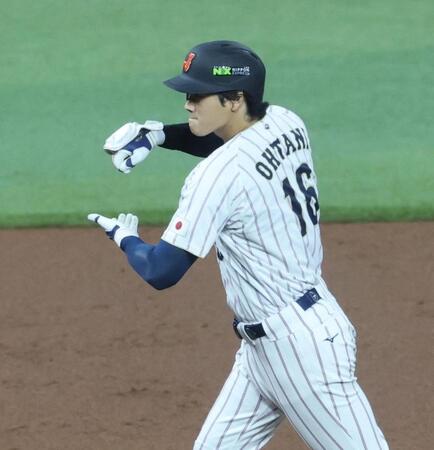 １回、同点の先頭打者本塁打を放った大谷