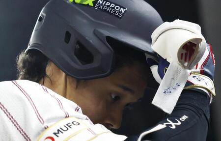 　９回、遊飛に倒れて最後の打者となった大谷（共同）