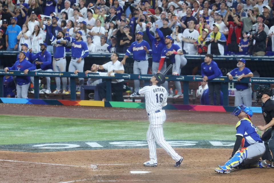 ９回、大谷が遊飛に倒れゲームセット