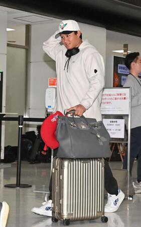 帰国した森下（撮影・持木克友）