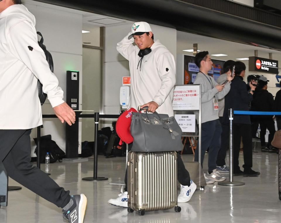 帰国した森下（撮影・持木克友）