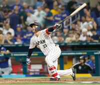 　３回、３ランを放つ森下（共同）