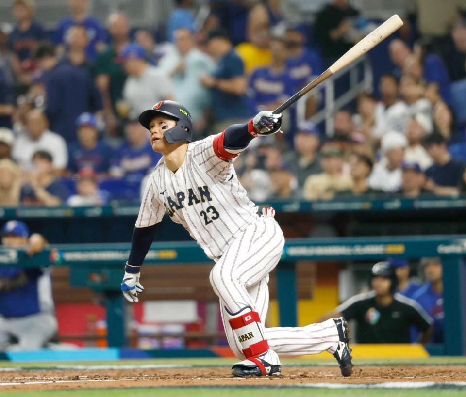 　３回、３ランを放つ森下（共同）