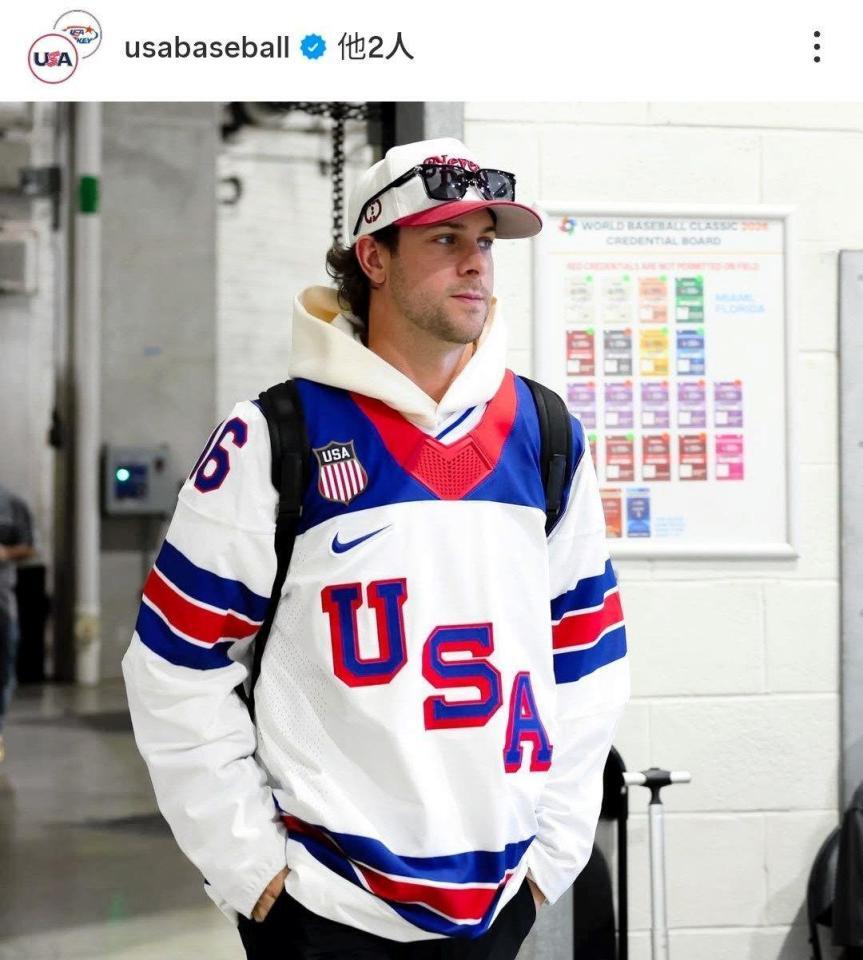 球場入りするクレメント。米国代表の公式インスタグラム（ｕｓａｂａｓｅｂａｌｌ）より