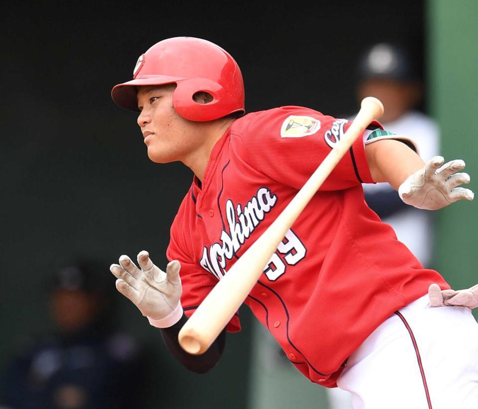 　懸命なアピールで１軍生き残りを目指す美間