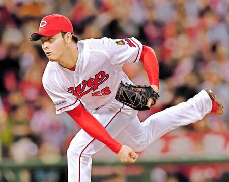 　力投する広島・薮田