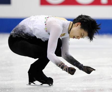 　男子で優勝した羽生結弦