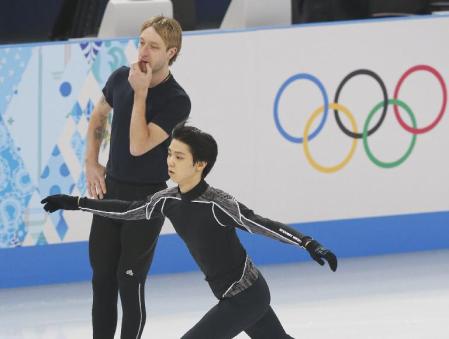 羽生が憧れのプルシェンコと初練習/スポーツ/デイリースポーツ online