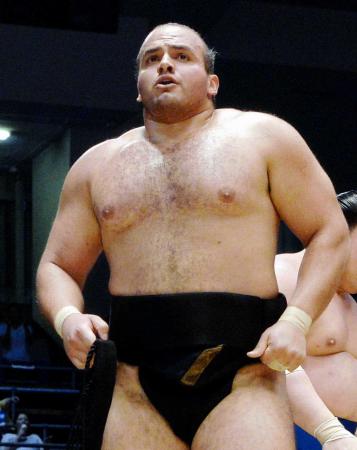 　春場所１０日目を休場した大砂嵐