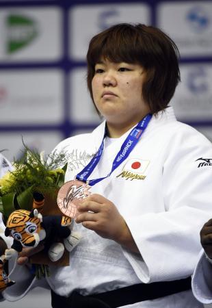 　女子７８キロ超級で銅メダルを獲得した田知本愛＝チェリャビンスク（共同）