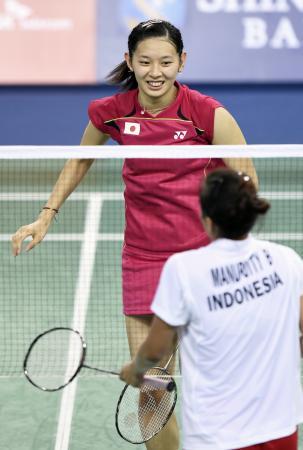 　女子団体準々決勝　インドネシア戦に勝利し笑顔の高橋沙也加＝仁川（共同）