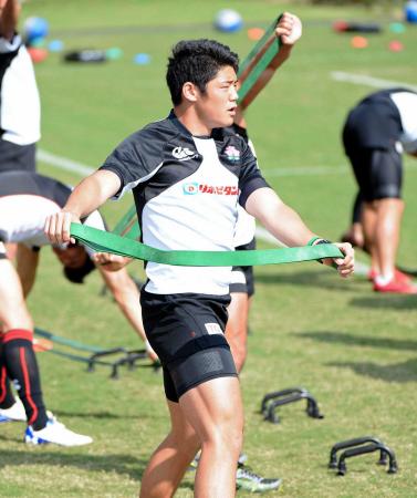 　日本代表合宿最終日に参加しトレーニングを行う藤田慶和（撮影・開出　牧）