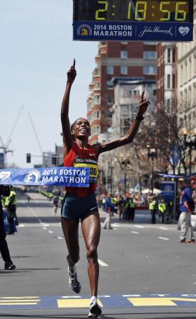 　４月、ボストン・マラソンで２年連続３度目の優勝を飾った女子のリタ・ジェプトゥー＝ボストン（ＡＰ＝共同）