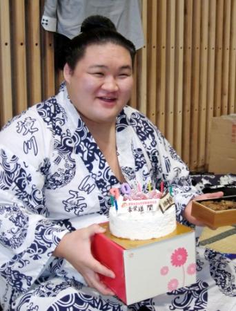 豪栄道２０代最後の誕生日に悲願ｖ誓う スポーツ デイリースポーツ Online