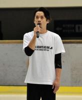 高橋大輔氏　チャリティー演技会に登場