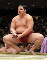 ３連勝の遠藤＝両国国技館（撮影・堀内翔）