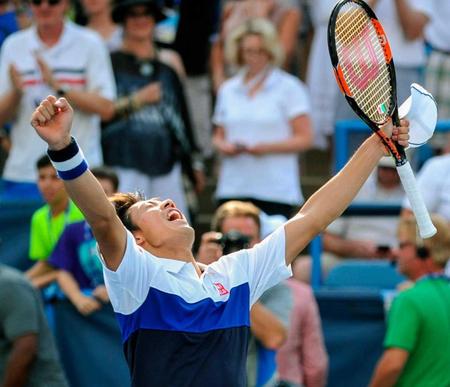 　初優勝し、喜びを爆発させる錦織圭