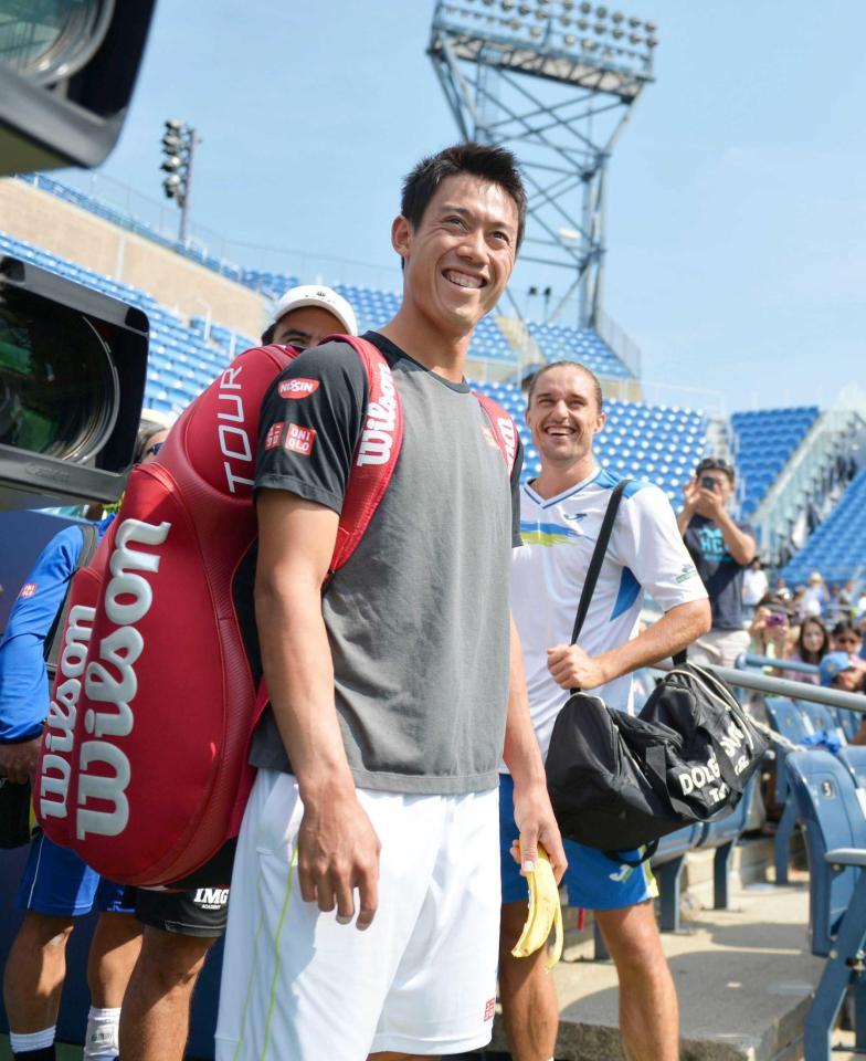 　会場で笑顔の錦織圭