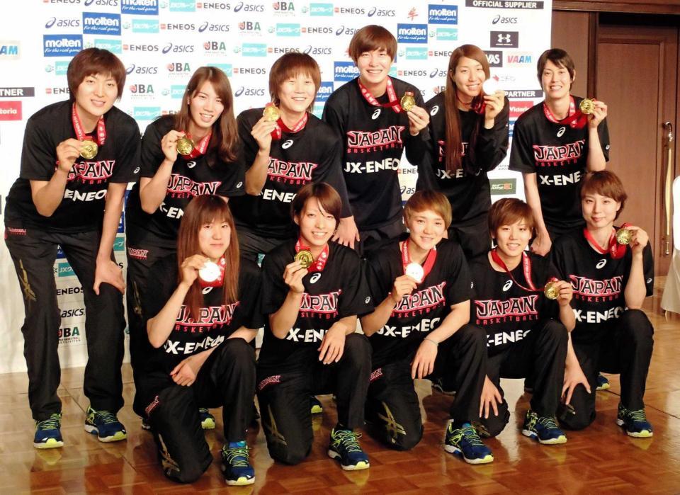 　リオ五輪への出場が決まったバスケットボール女子日本代表