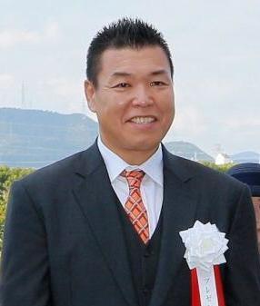 阪神競馬場でのイベントに出席し、雄勢の試合は観戦できなかった小川直也