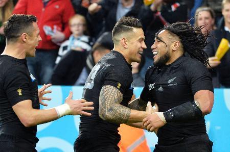 ＮＺ４戦全勝、１位で１次Ｌ通過