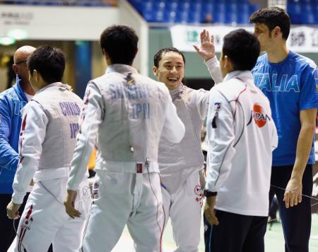 男子フルーレ団体で日本５位