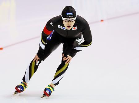 スケートＷ杯、長谷川が８位