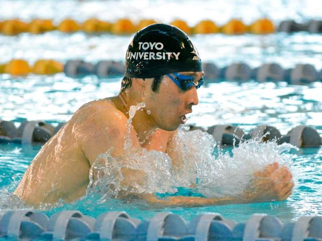 萩野五輪イヤー上々初泳ぎ