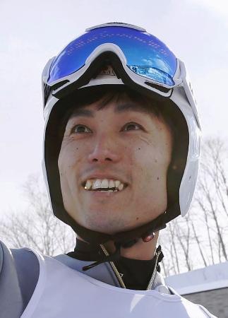 ジャンプ伊東、首位で予選通過