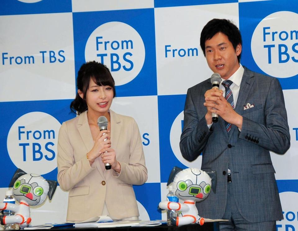 ＴＢＳ改編会見に出席したＴＢＳの石井大裕アナウンサー（右）と宇垣美里アナウンサーＴＢＳ