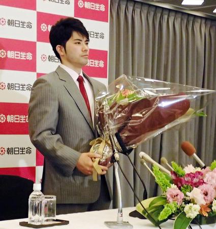 引退会見を行った体操男子の塚原直也