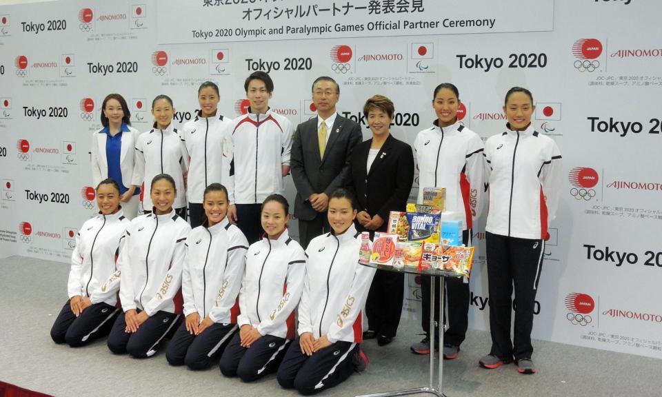 トークゲストとして会見に出席したシンクロ日本代表