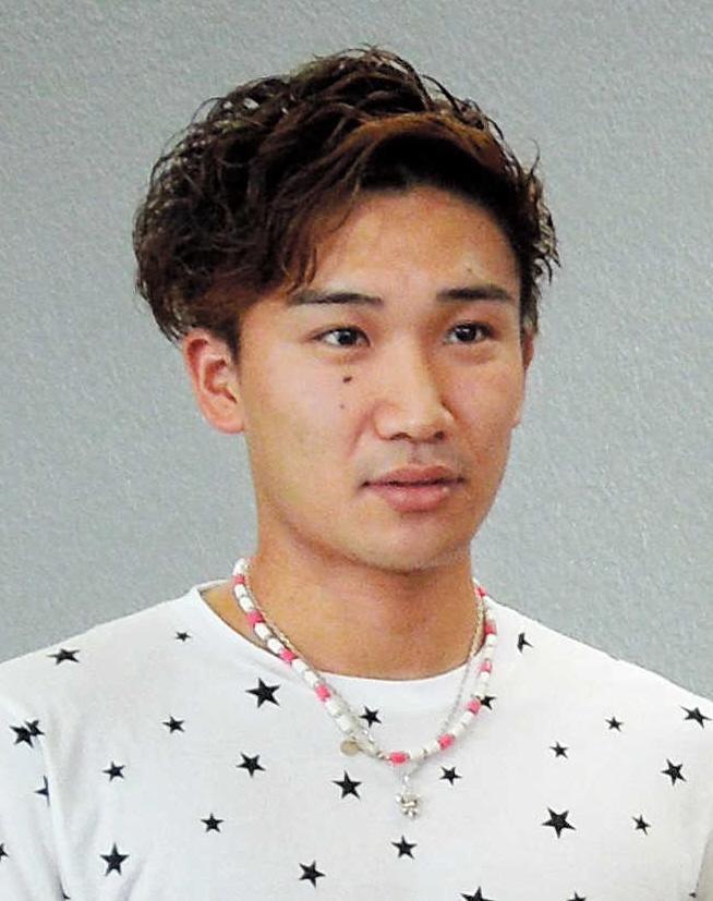 バドミントンの桃田賢斗