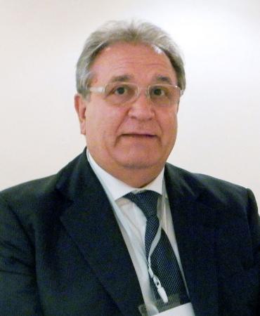 　世界野球ソフトボール連盟のフラッカリ会長