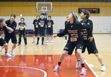 バスケ女子代表が合宿公開