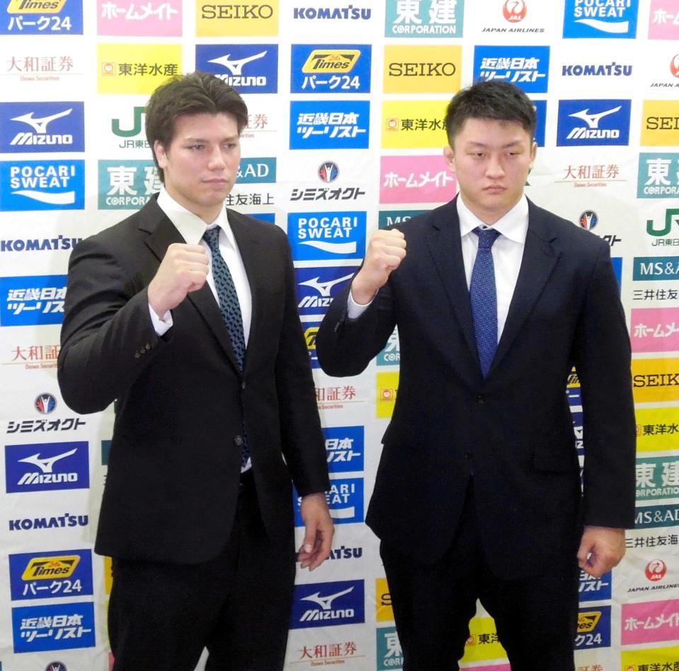 　前日会見に出席した七戸（左）と原沢