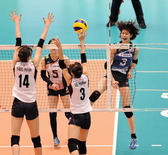 女子バレー　韓国に第１セットを落とす