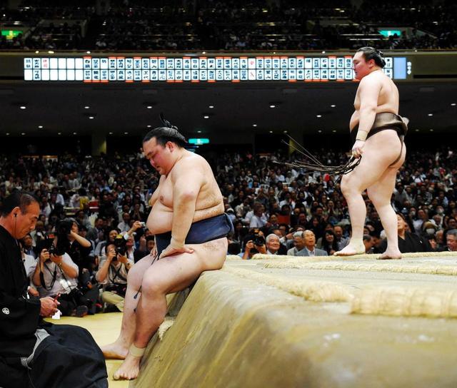 稀勢の里 逆転初Ｖまだ“綱がってる”残り２戦２勝へ悲壮な決意