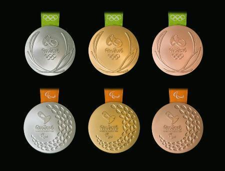 リオ五輪のメダル発表、組織委