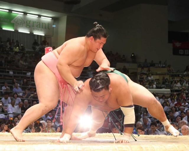 宇良乗ってきた３連勝　体重維持で体調も維持