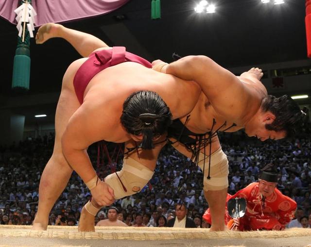 遠藤どん底…初日から７連敗　「またあした頑張る」