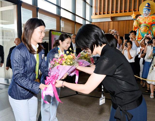 奈良県出身のタカマツペア高橋が県民栄誉賞受賞　松友は県スポーツ特別功労賞