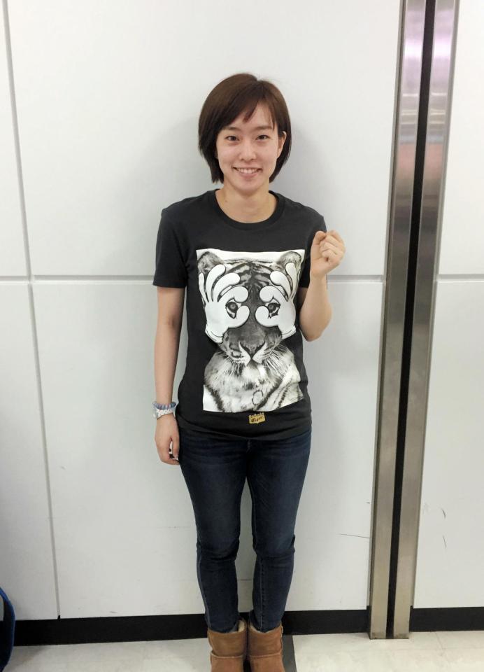 スウェーデン・オープンから帰国した石川香澄＝成田空港