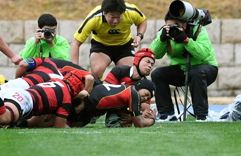 　前半、光泉・土橋源之助がトライを決め１７対３とリードを広げる