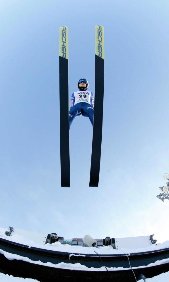 　Ｗ杯初優勝を果たした伊藤有希の２回目